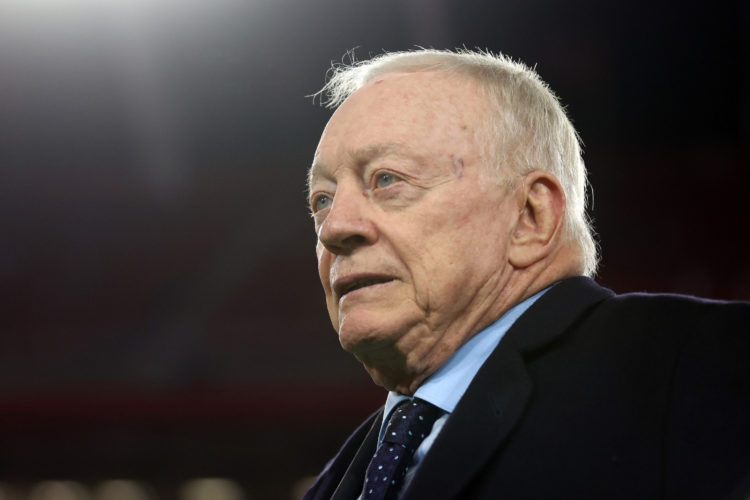 TAMPA, FLORIDA - JANUARY 16: Owner Jerry Jones of the Dallas Cowboys stands on the field against the Tampa Bay Buccaneers prior to the NFC Wild Car...